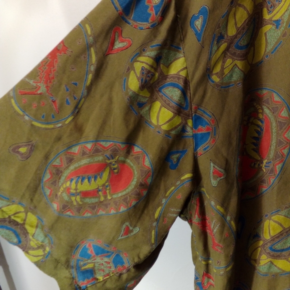 ⭐VINTAGE GENERRA MENS RAYON DRESS BUTTON UP SHIRT TRIBAL HAWAIIAN LARGE - Picture 4 of 8